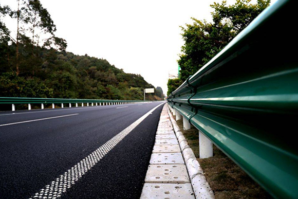天水高速公路护栏的常用类型